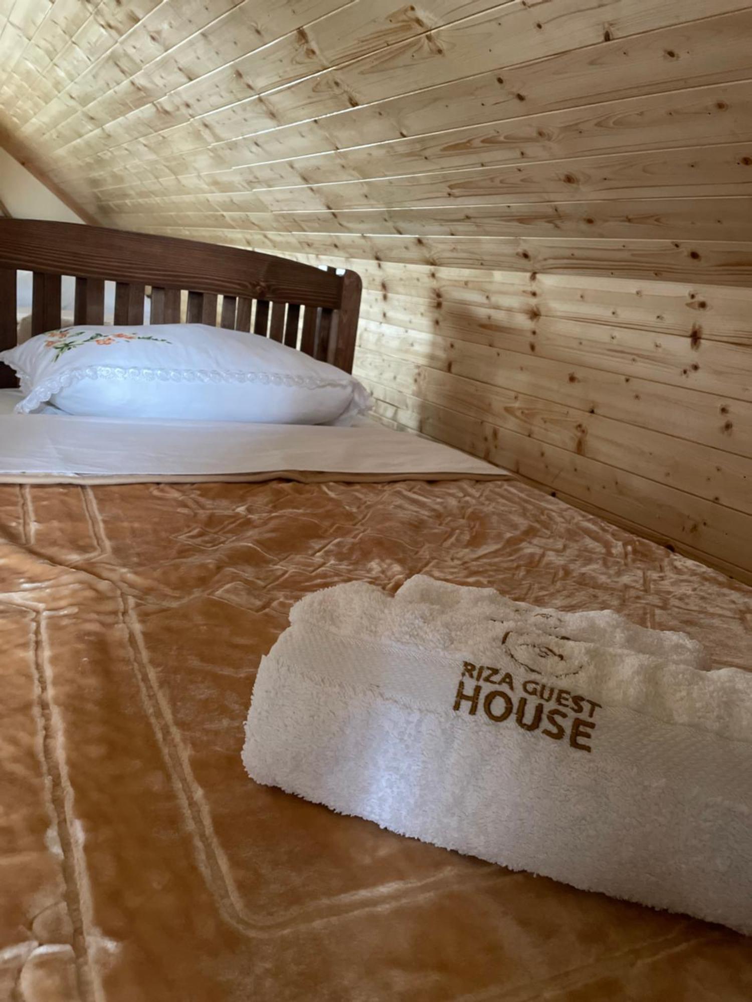 Riza Guest House Puke 외부 사진